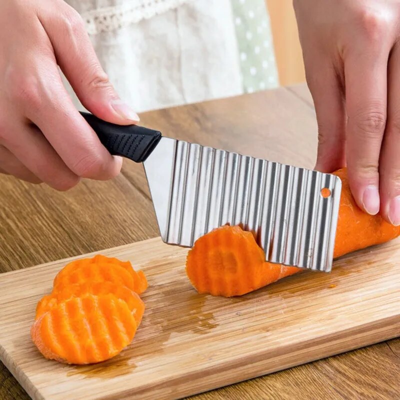 Stainless Steel Potato Chip Slicer Dough Vegetable Fruit Crinkle Wavy Kitchen Knife Cutter Chopper French Fry Maker Tools Gadget